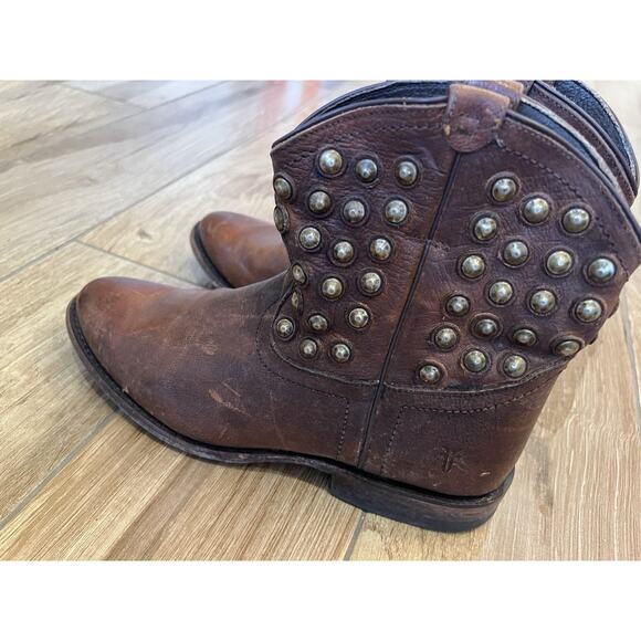 Frye Wyatt Cognac Disc Studded Moto Distressed Brown Boots Size 8B - Picture 5 of 10